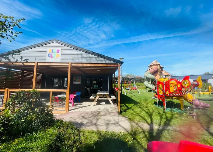 Cottage Premium, Camping 5* Avec Parc Aquatique