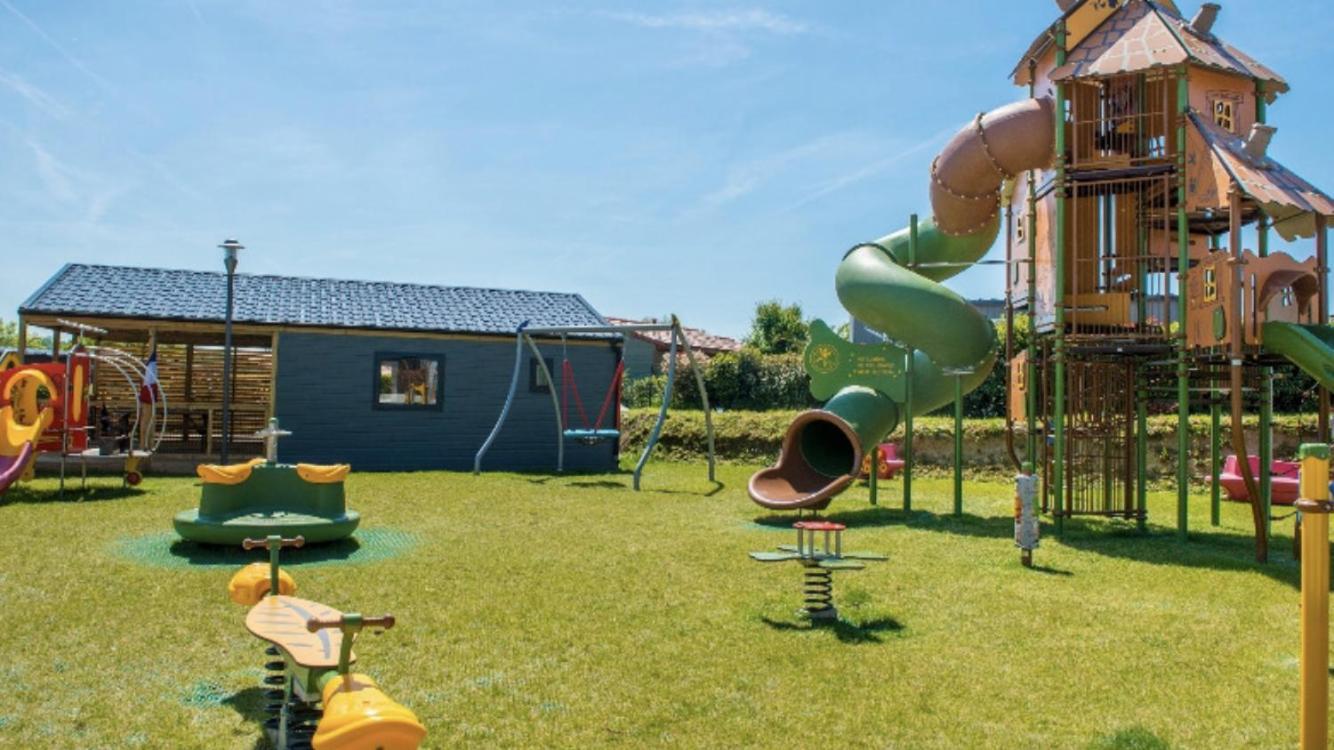 Premium, 5* Avec Parc Aquatique Campsite